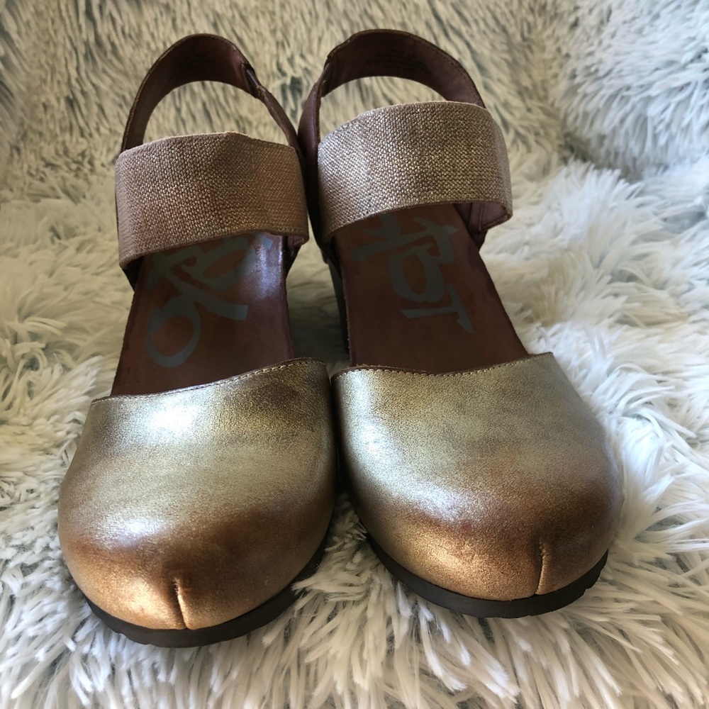 OTOT Rextburg Wedge/Platforms Size 8.5